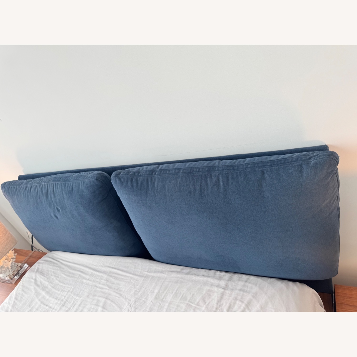 BoConcept Limo Queen Floating Platform Bed - image-4