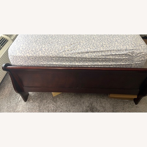 Used Full Bed Headboard for sale on AptDeco
