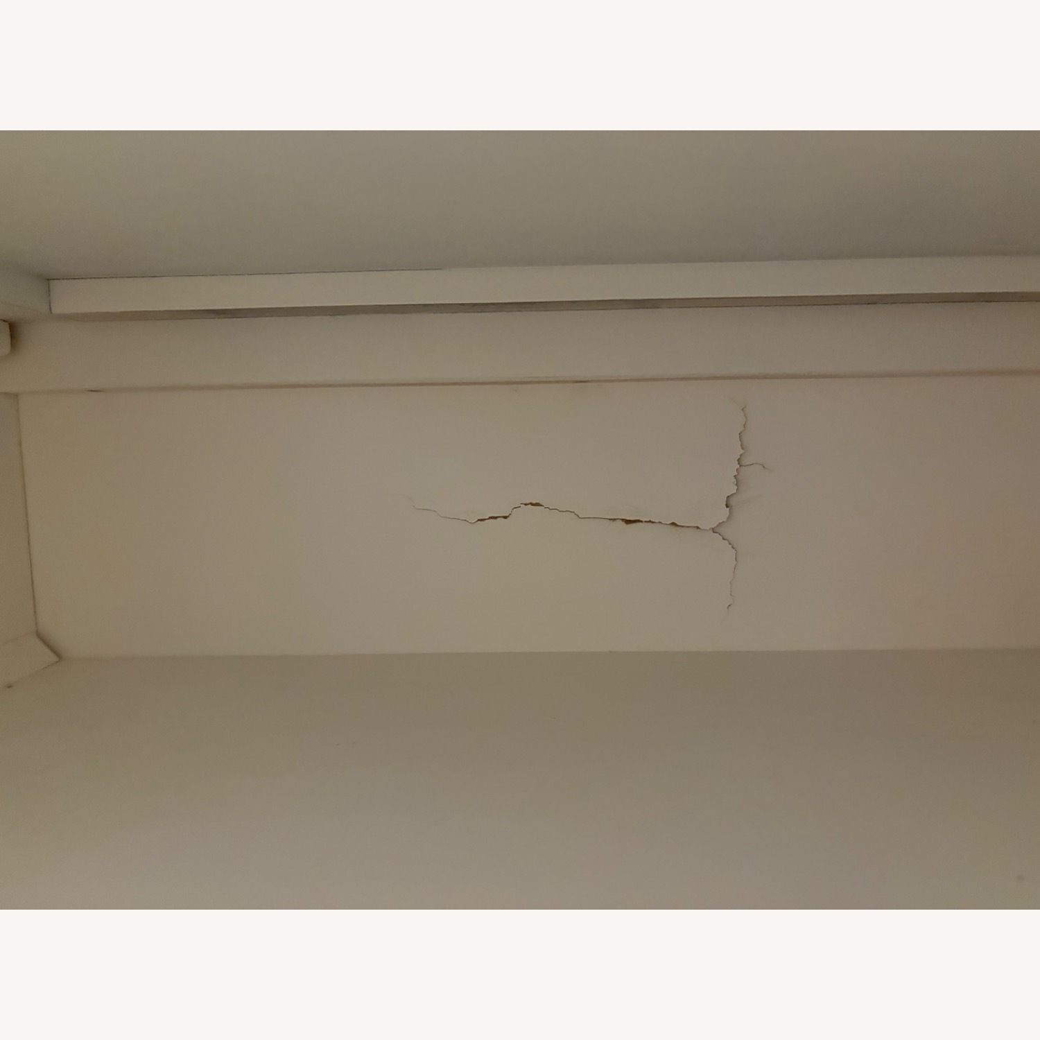 Rooms To Go  White Wood Nightstands - image-4