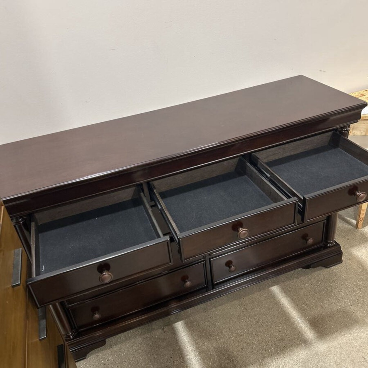 Ashley Furniture Cherry Brown 9-Drawer Dresser - image-2