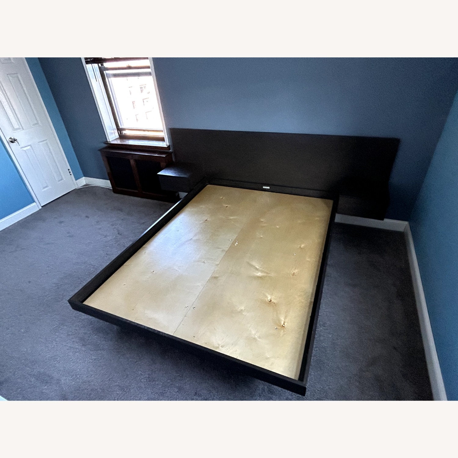 Solid Wood Queen Bed (With Nightstands & Storage) - image-7