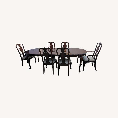 Used Ethan Allen Queen Anne Style Dining Sets for sale on AptDeco