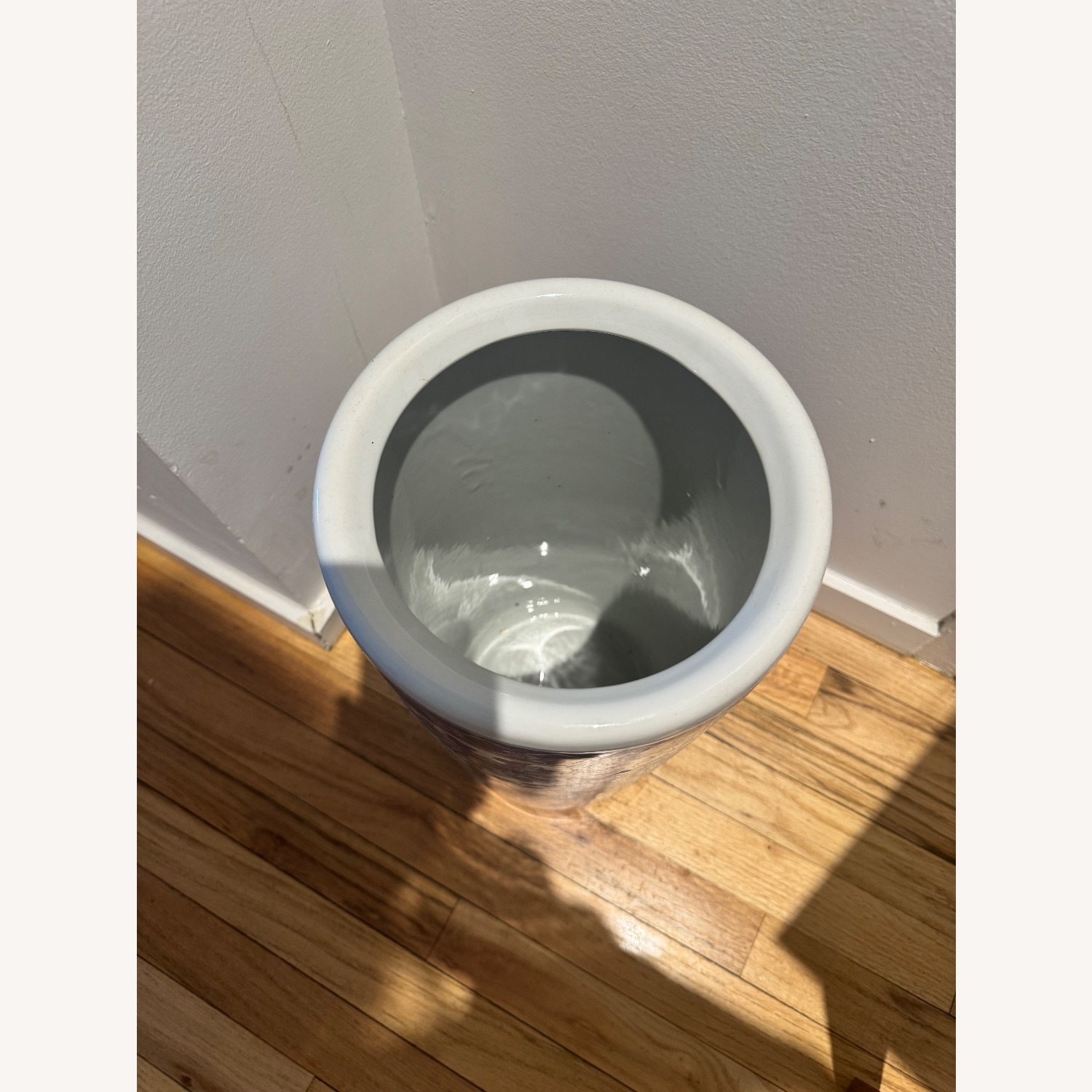 Contemporary Décor China Umbrella Stand - image-1