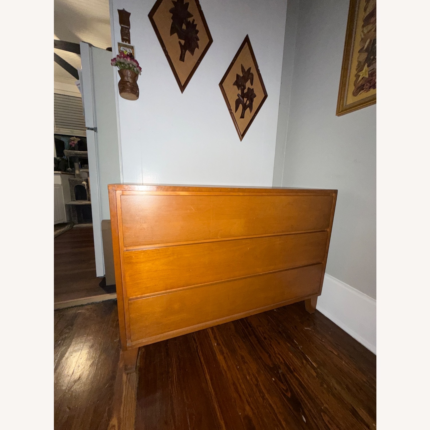 Leslie Diamond Conant Ball Dresser - image-1