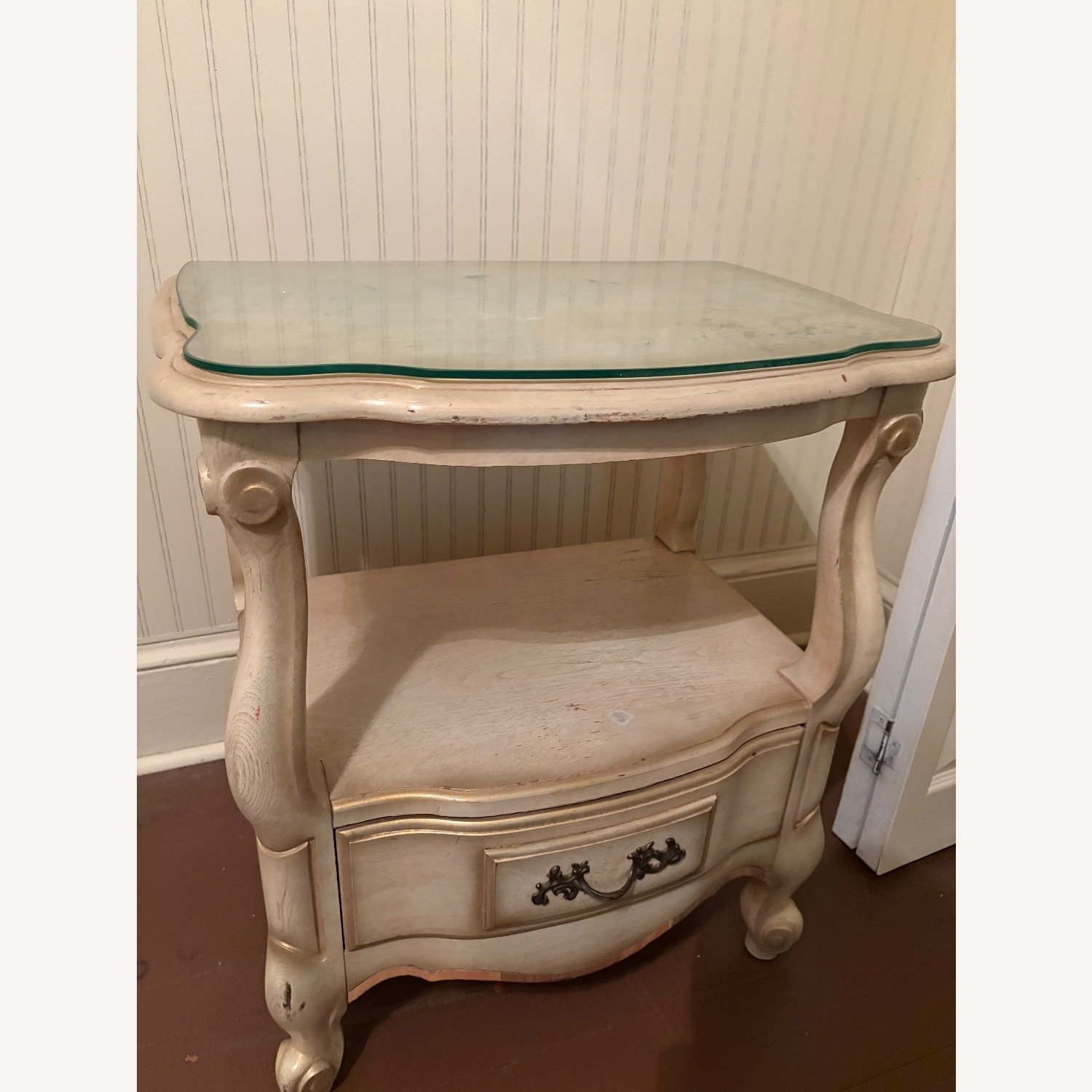 Vintage/Antique Natural Wood Dresser - image-2