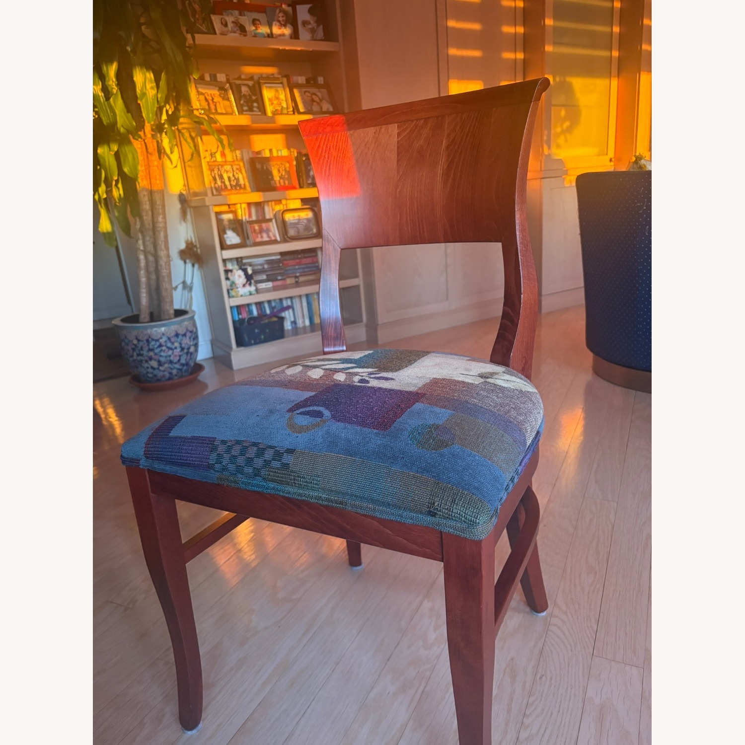 Taylor Made Custom Extendable Dining Table Set with 8 Chairs - image-4