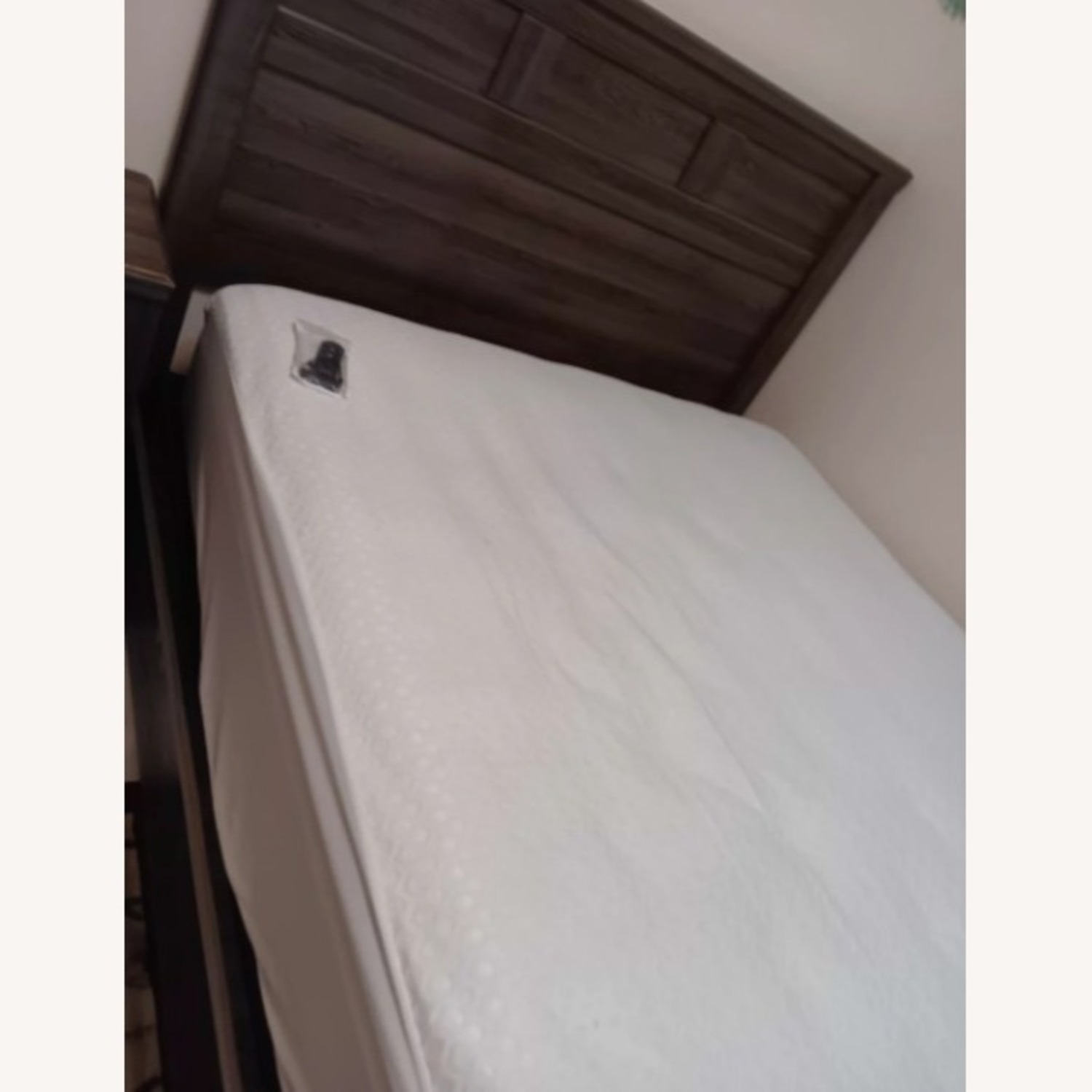 Ashley Juararo Queen Bed Frame - Dark Wood - image-2