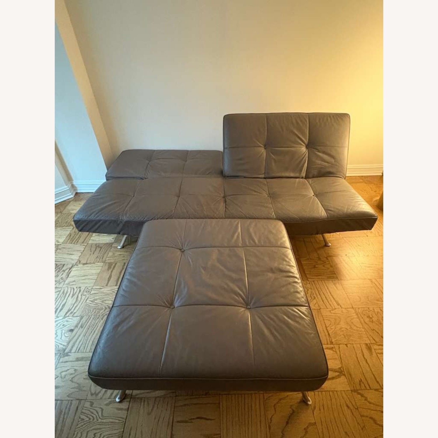 Vintage/Antique Dark Gray Leather 3+ Seater Sofa - image-3