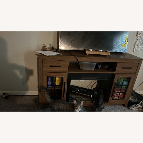 Used Glen Burnie Maryland Fire Place for sale on AptDeco