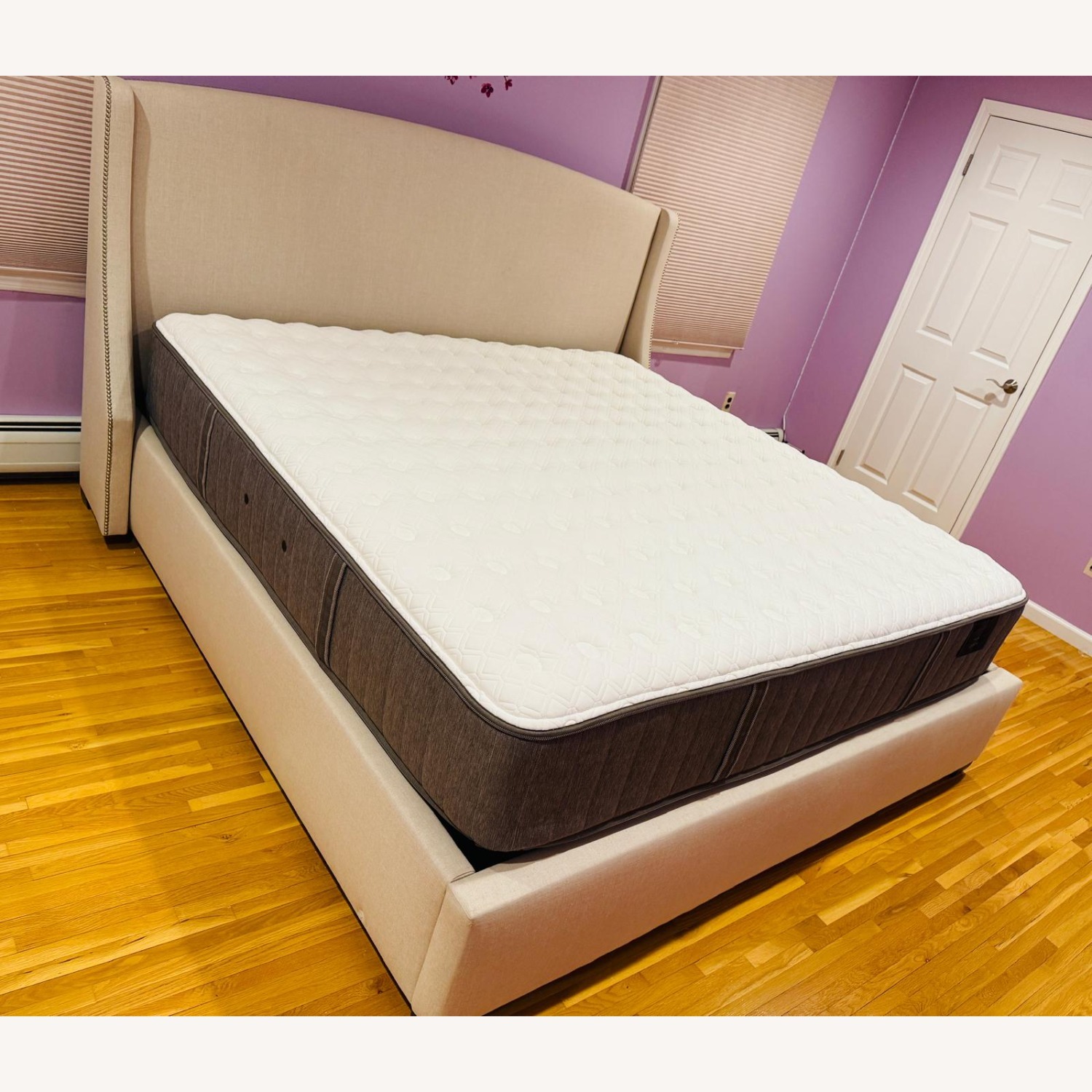 Raymour & Flanigan Natural Fabric King Bed - image-6