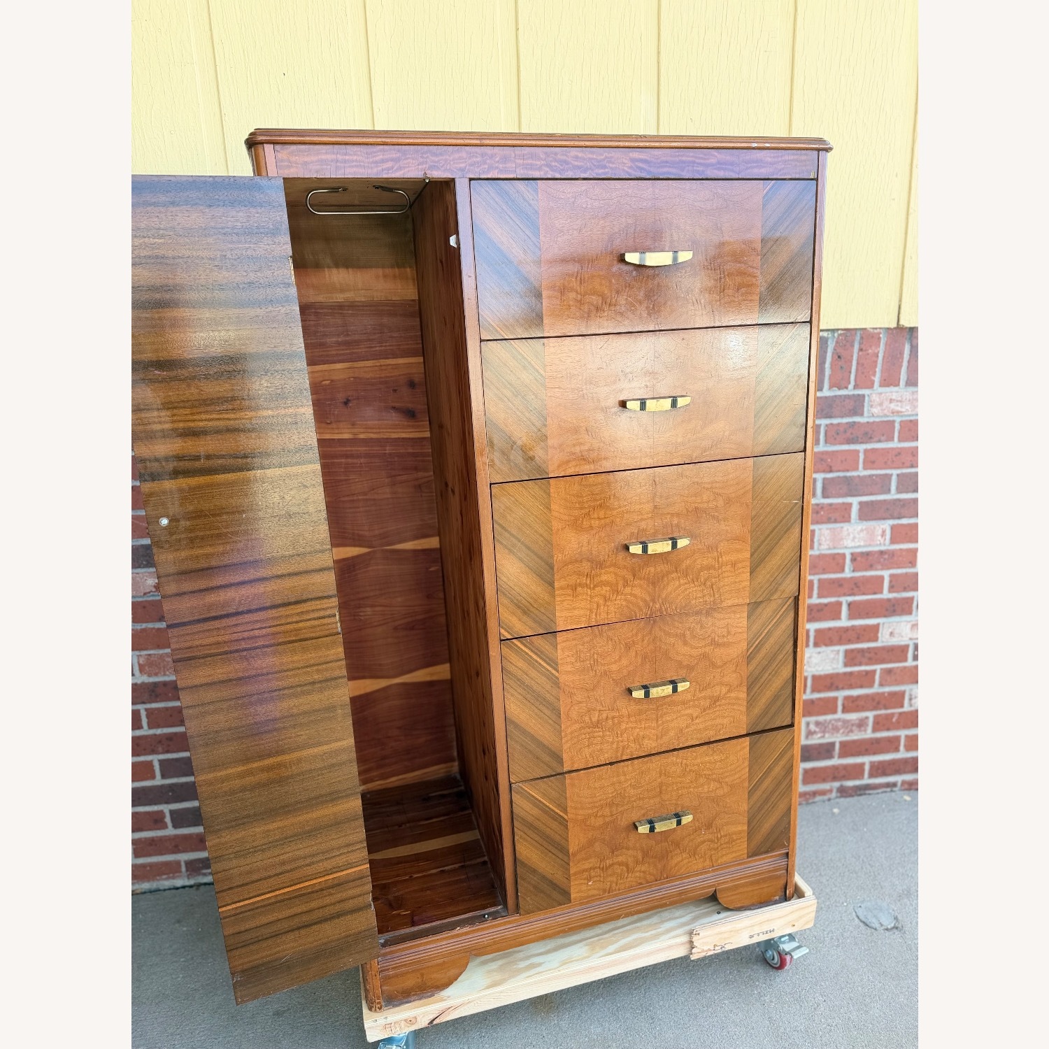 Vintage/Antique Chifferobe Wardrobe Dresser - image-16