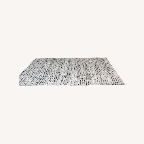 Used Safavieh Adirondack 117 Rug  6' x 9' for sale on AptDeco