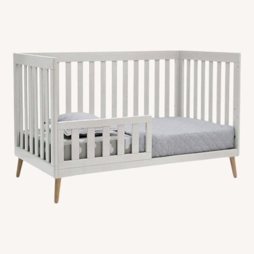 Used Delta Children 4 and 1 Crib for sale on AptDeco