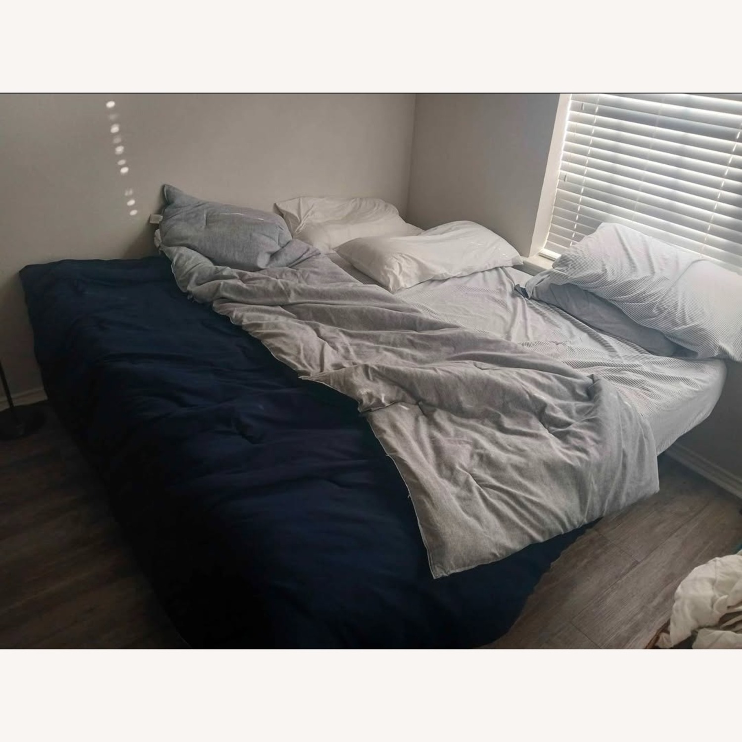 White King Bed - image-1