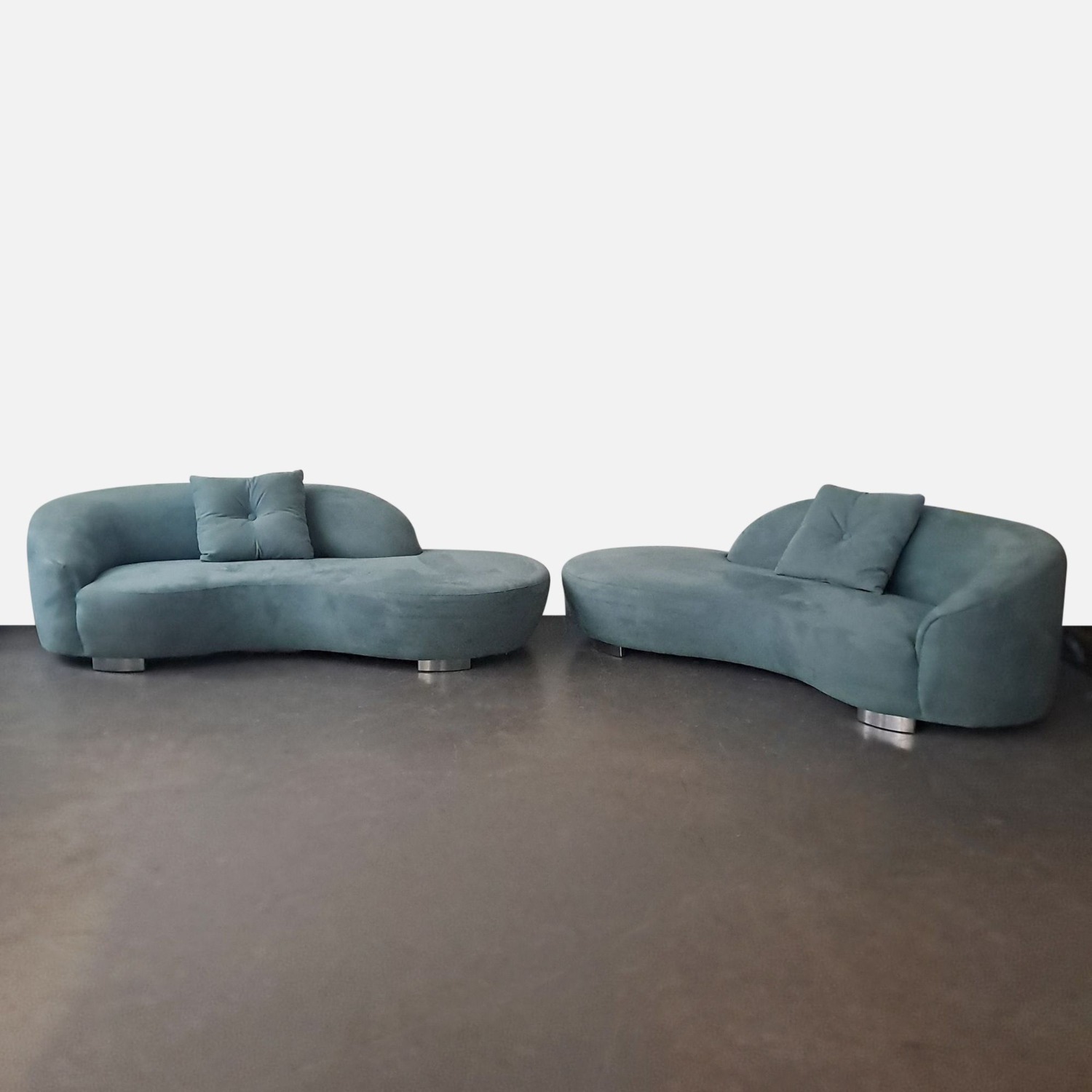 Lazar Industries Modern Curved Sectional Sofa  - image-5