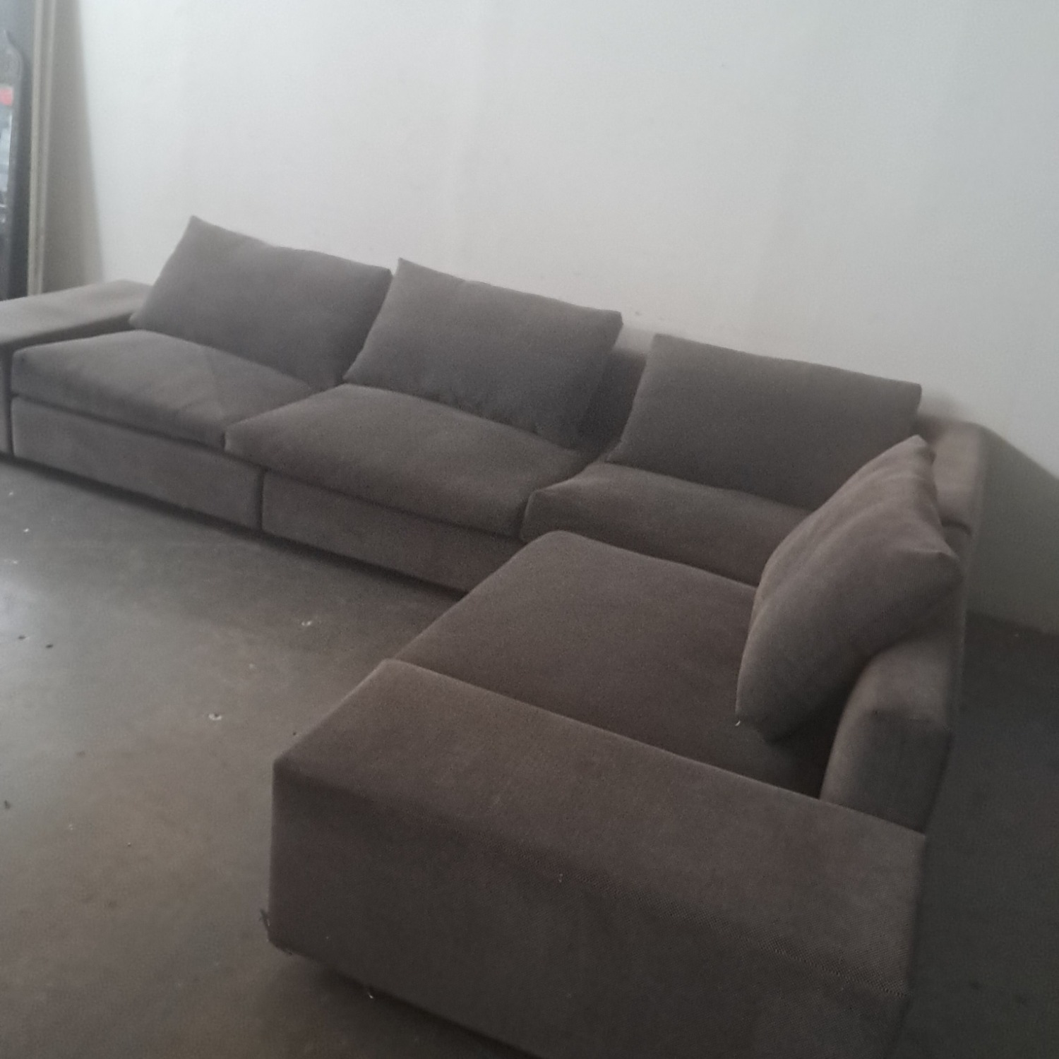 Eilersen Modern Gray Sectional Sofa - image-1