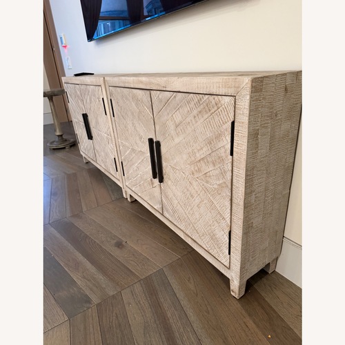 Used Contemporary Media Storage for sale on AptDeco