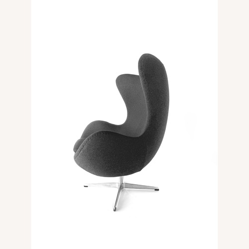Used Egg Chair by Arne Jacobsen for Fritz Hansen for sale on AptDeco