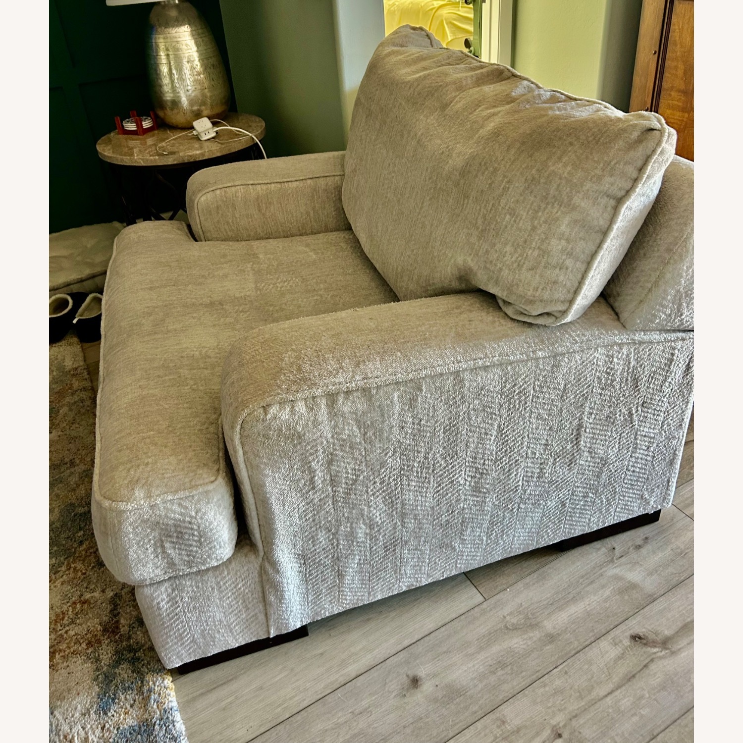 Ashley Furniture Soletren Overstuffed Double Chair  - image-3