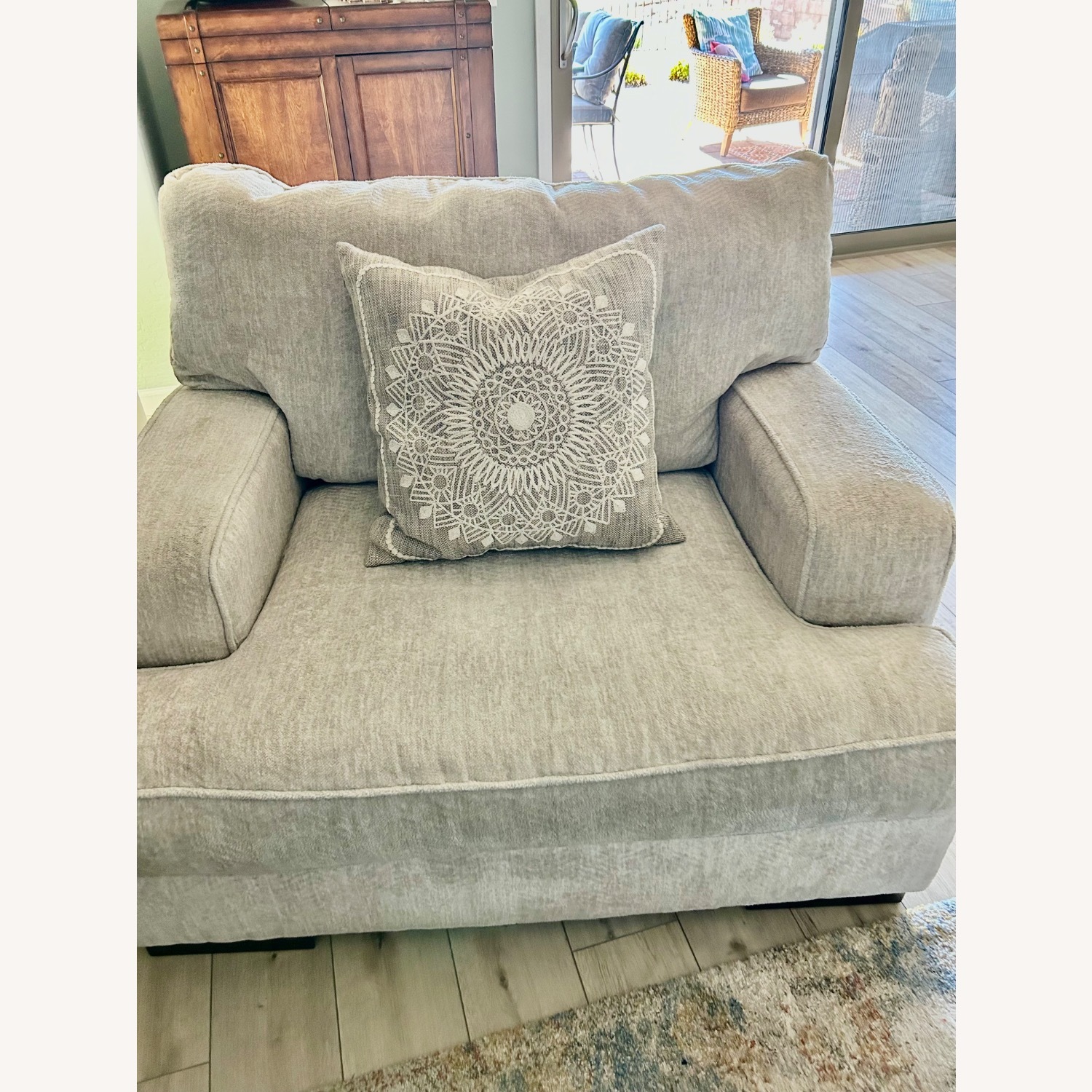 Ashley Furniture Soletren Overstuffed Double Chair  - image-2