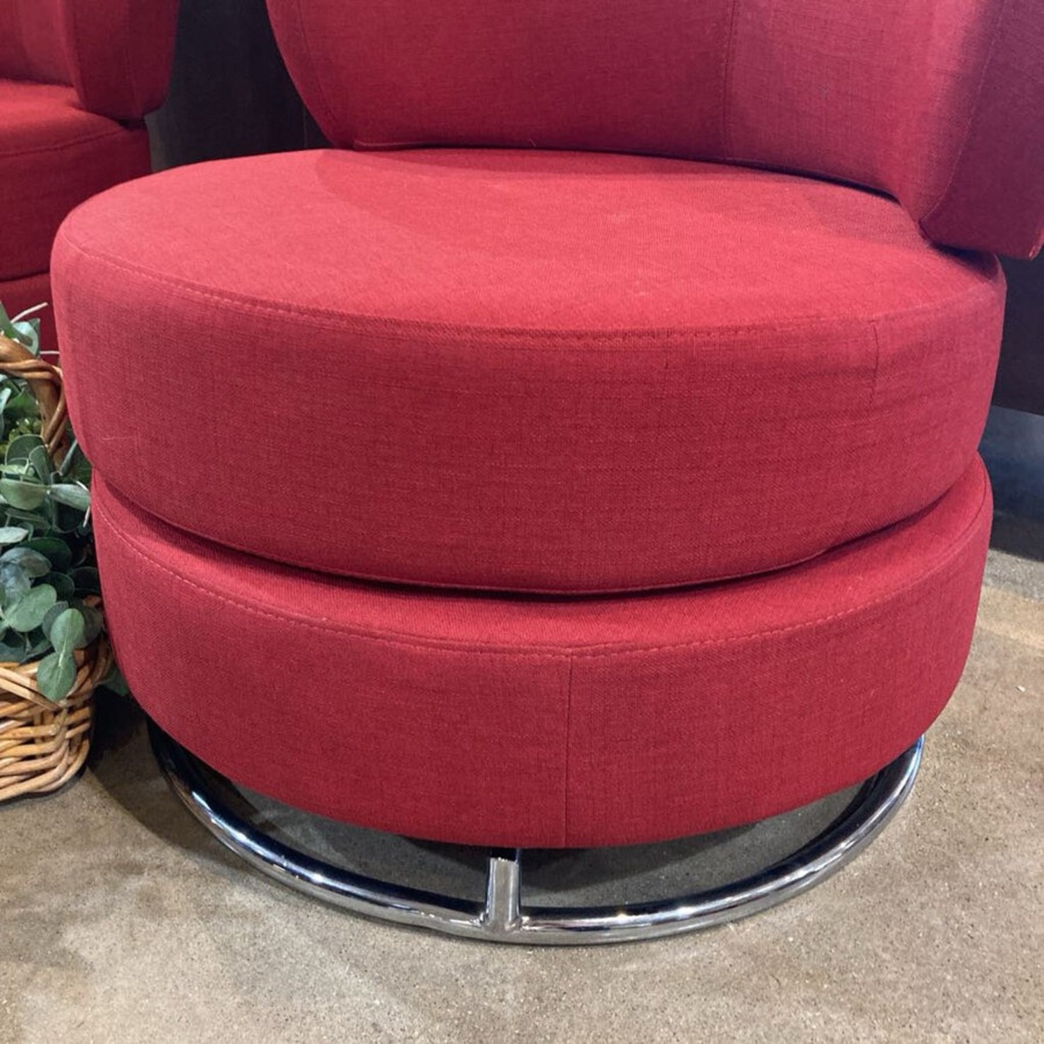 Modern Fabric Swivel Lounge Chair - image-8