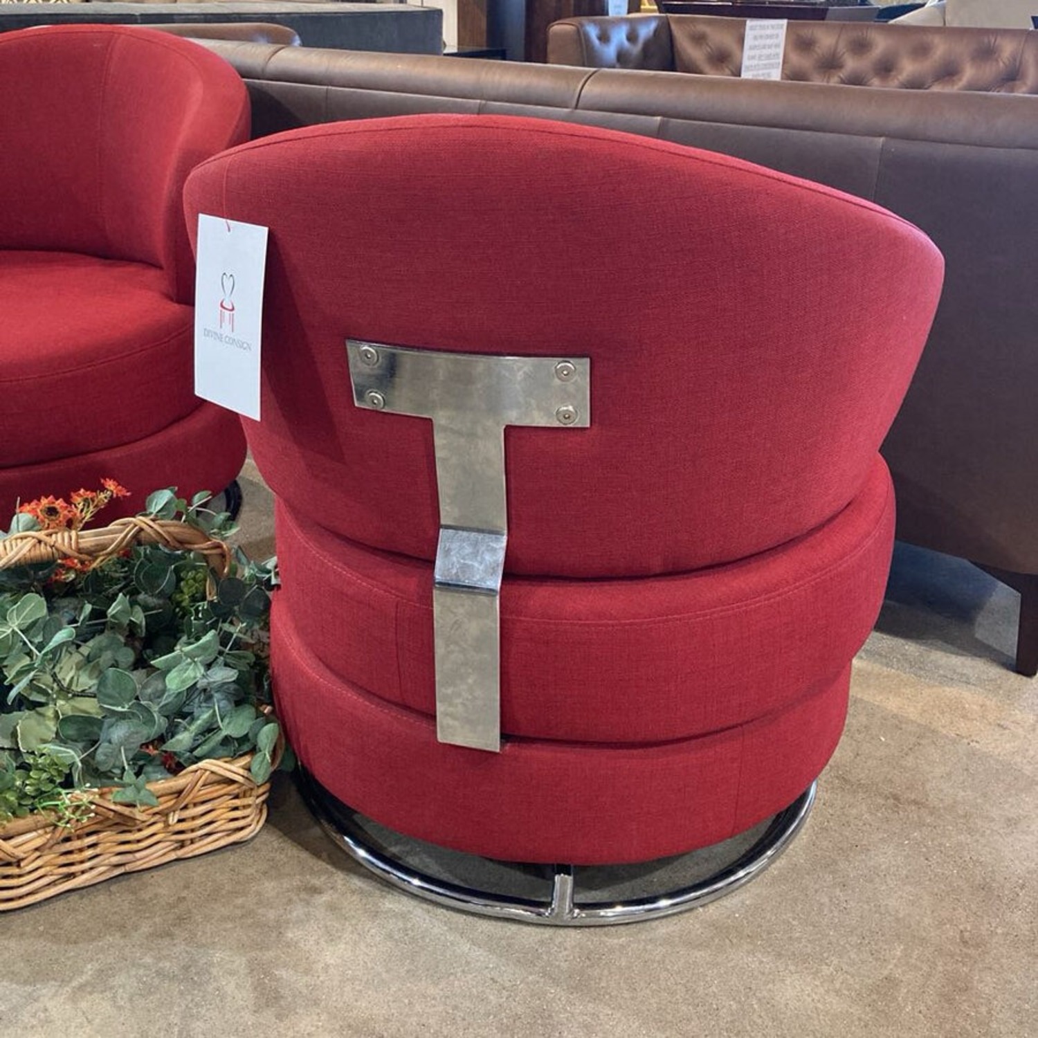 Modern Fabric Swivel Lounge Chair - image-9