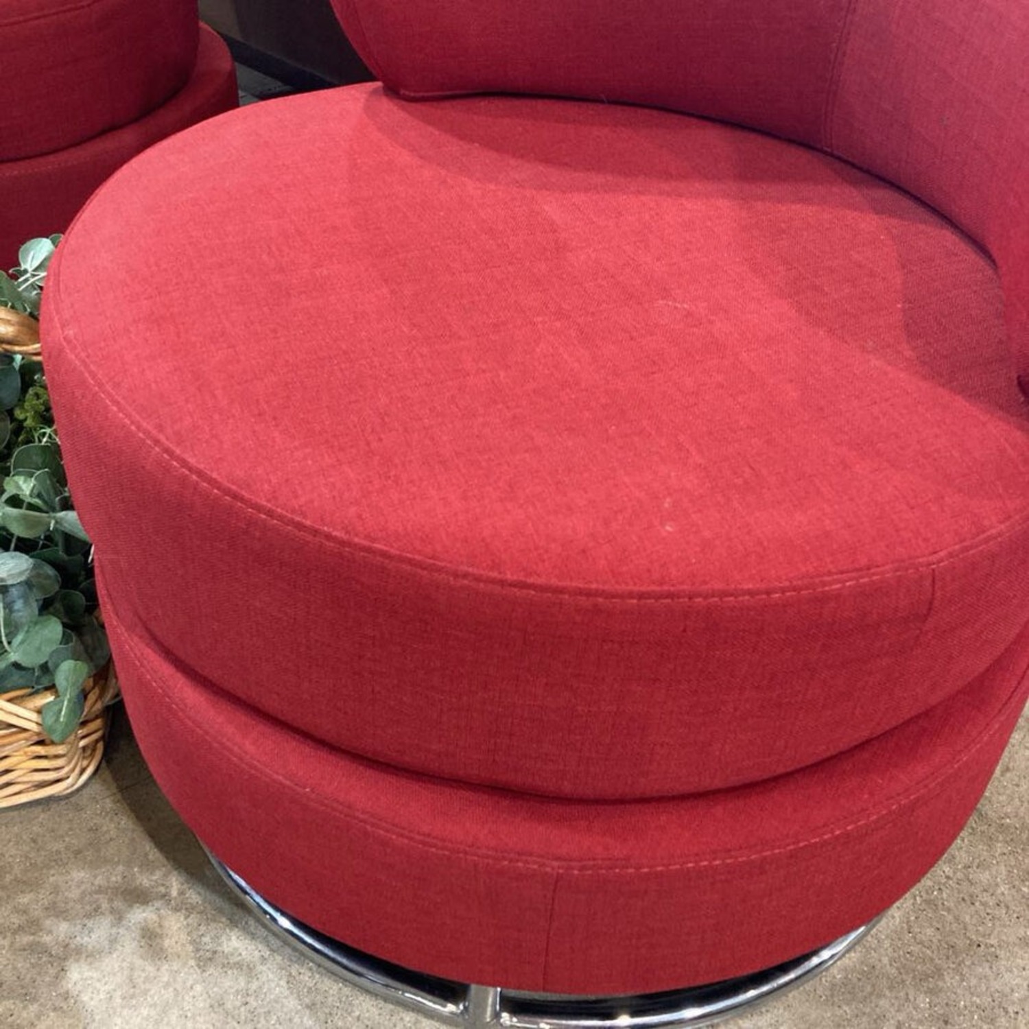 Modern Fabric Swivel Lounge Chair - image-6