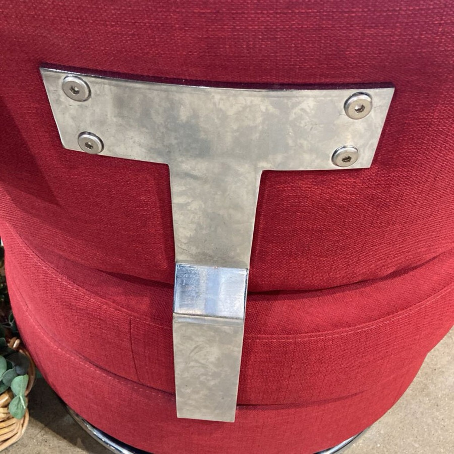 Modern Fabric Swivel Lounge Chair - image-10