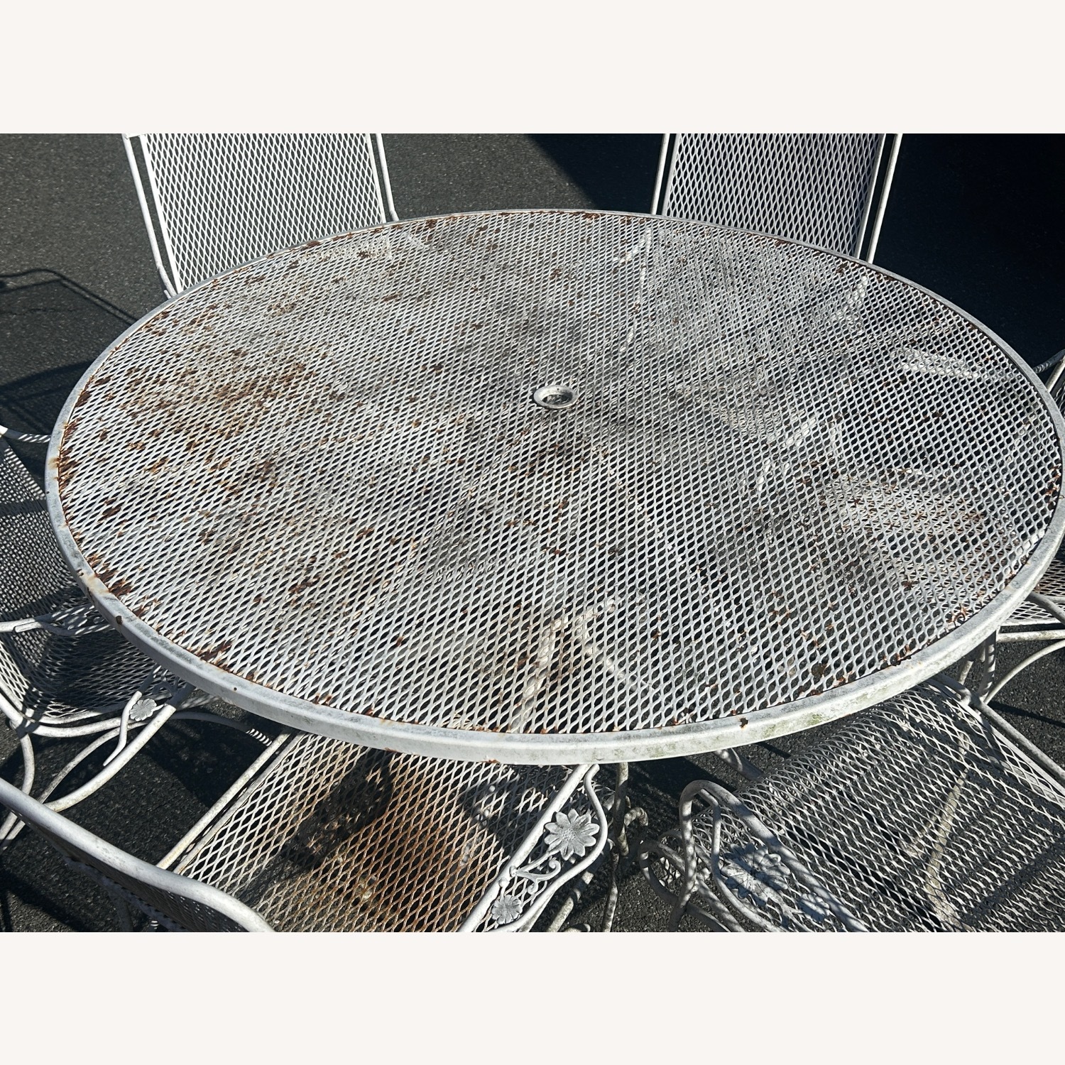 Vintage Woodard Patio Table & 6 Chairs - image-4