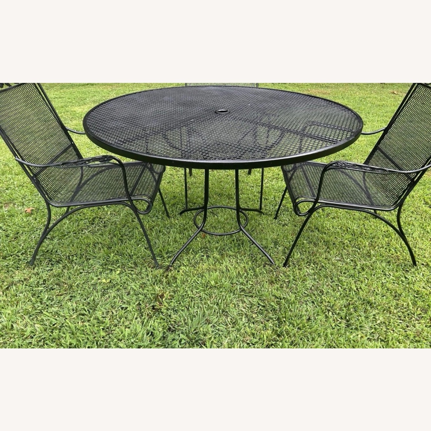 Vintage Woodard Table & 4 Decorative Chairs - image-3