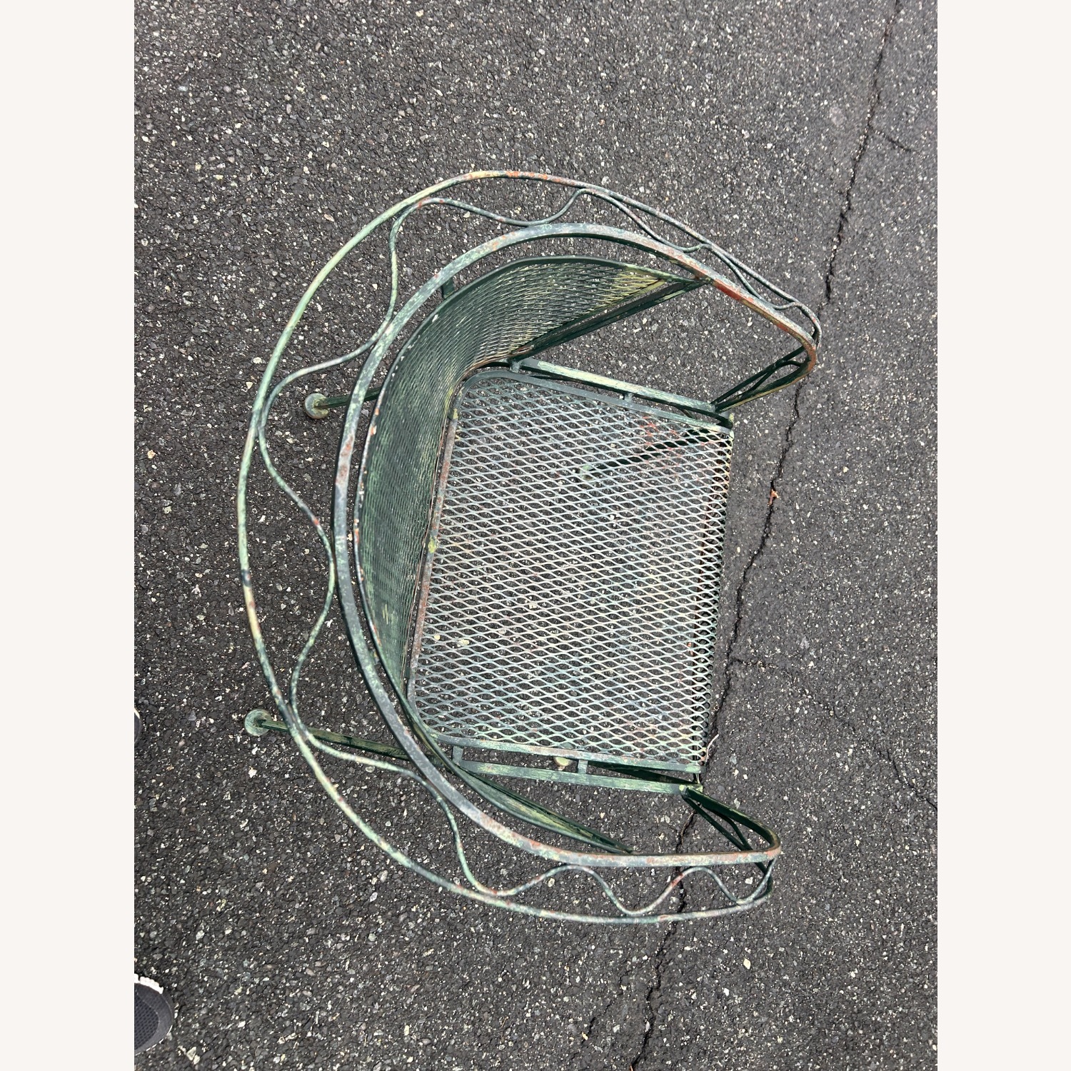 2 Vintage Woodard Chairs - image-3