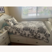 White Wooden Twin Bed