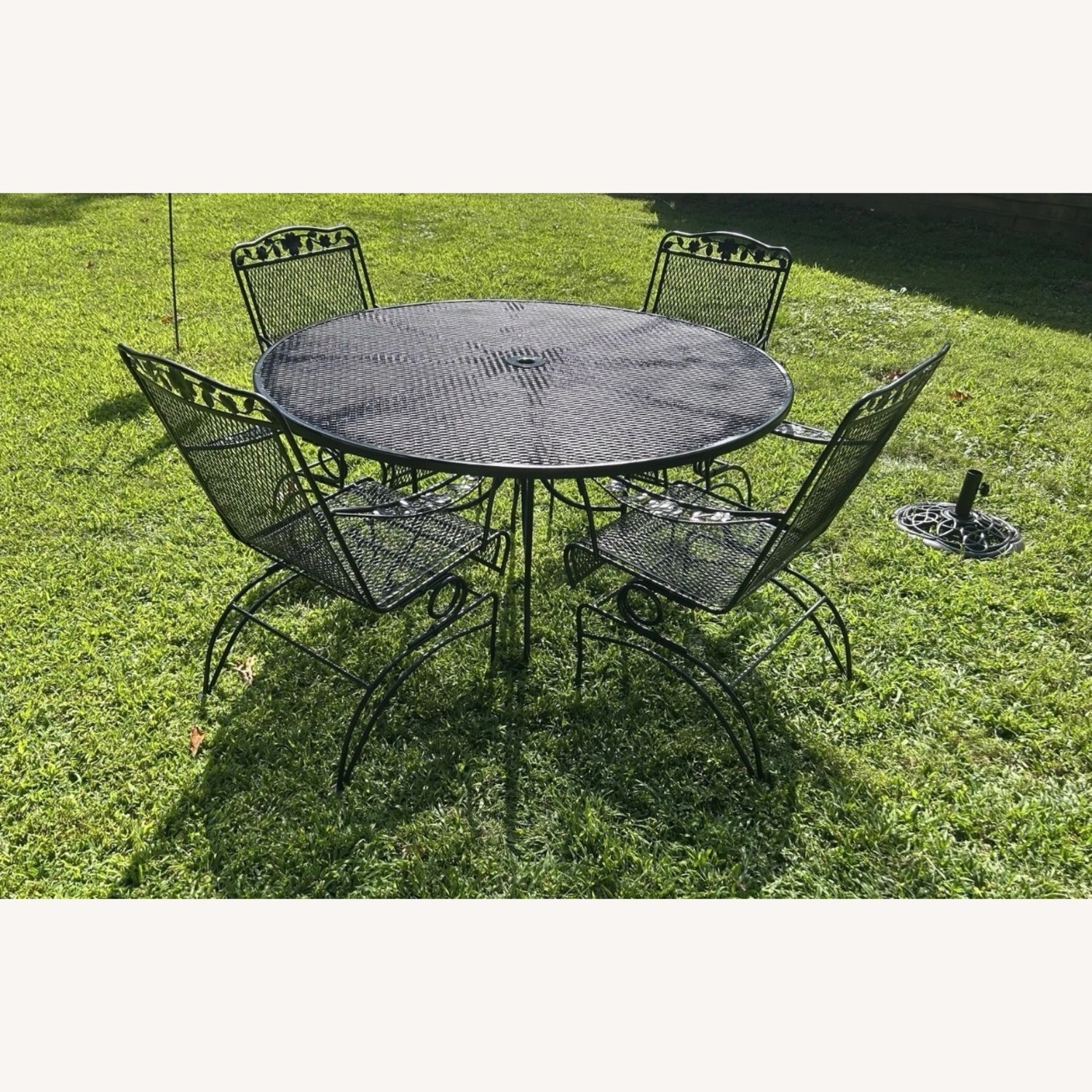 Vintage Woodard Large Table, 4 Rockers & Stand - image-2