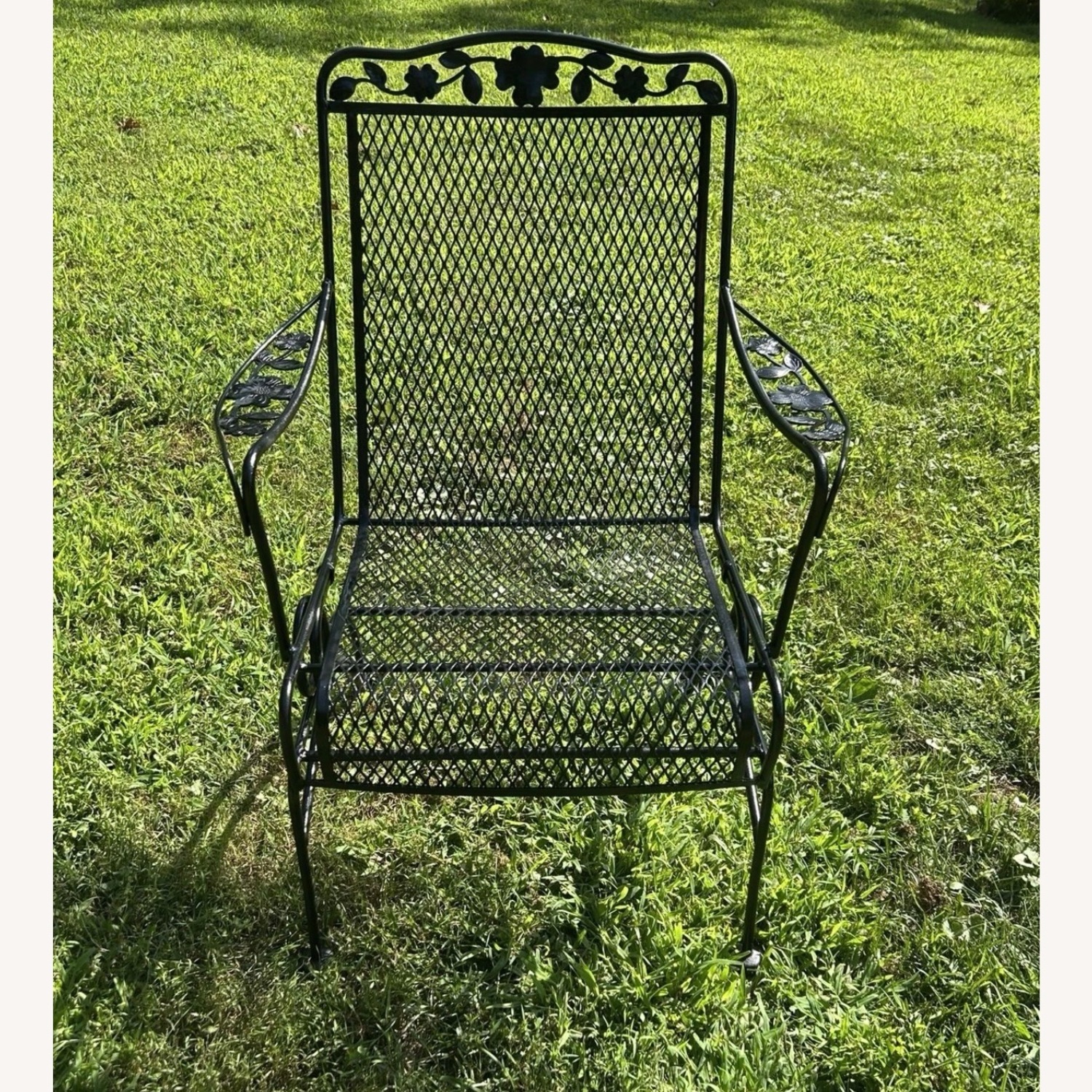 Vintage Woodard Large Table, 4 Rockers & Stand - image-5