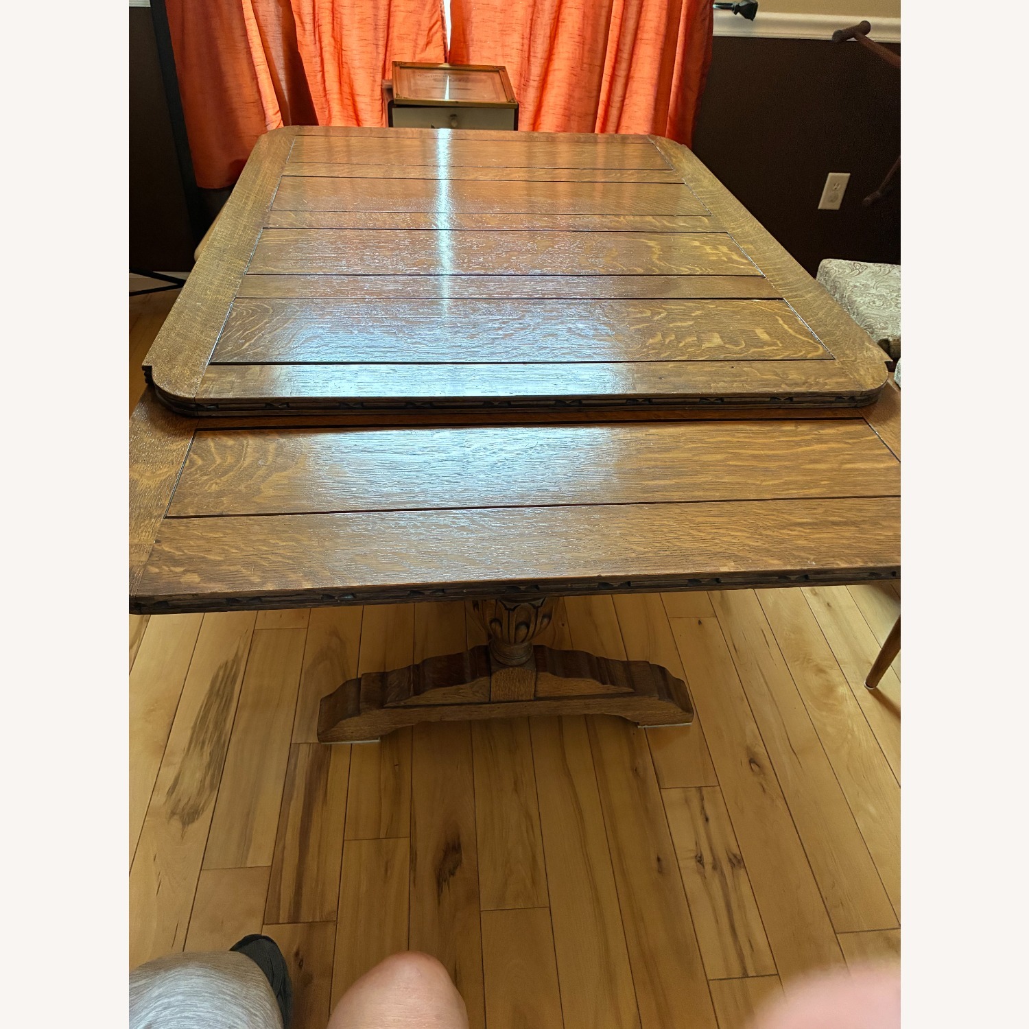 English Pub Table - image-5