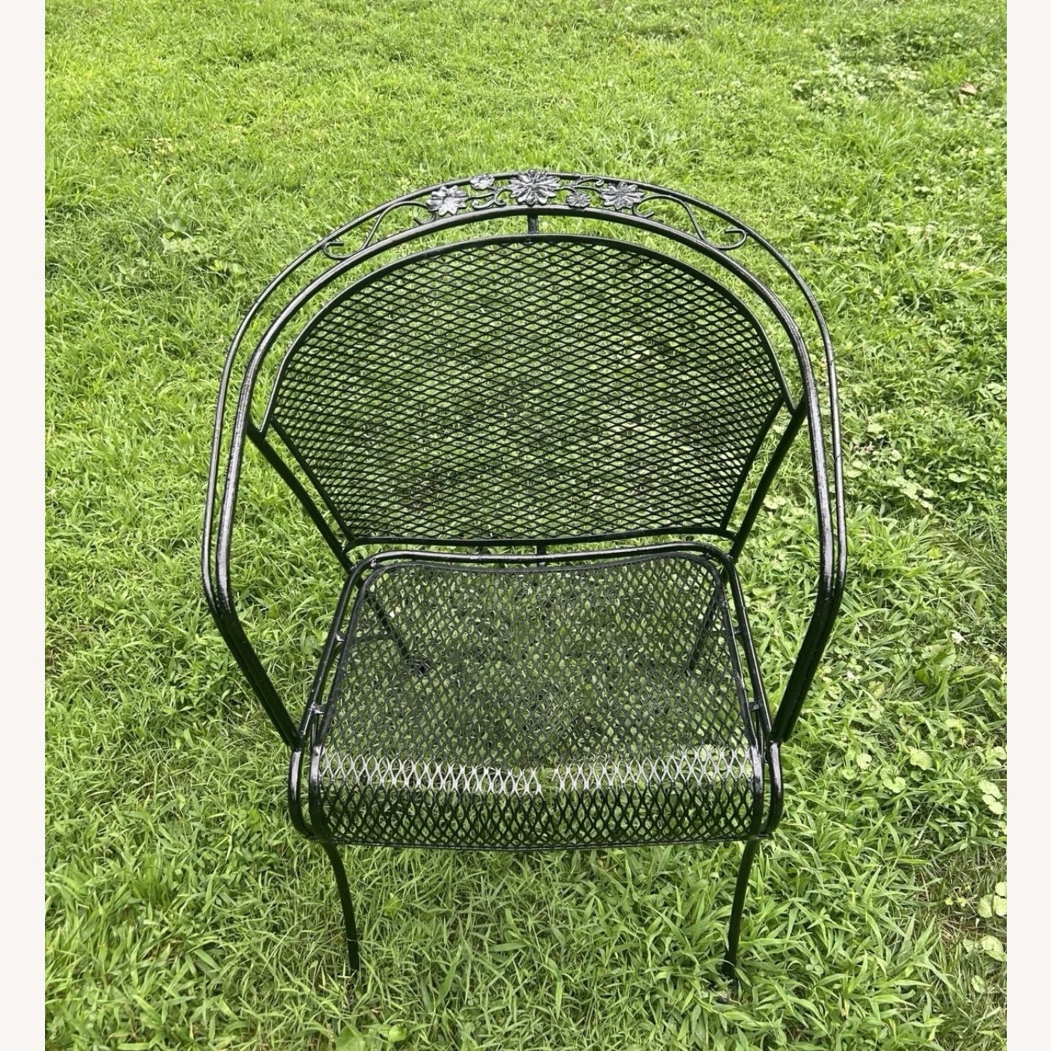 Vintage Woodard Table & 4 Barrel Chairs - image-3