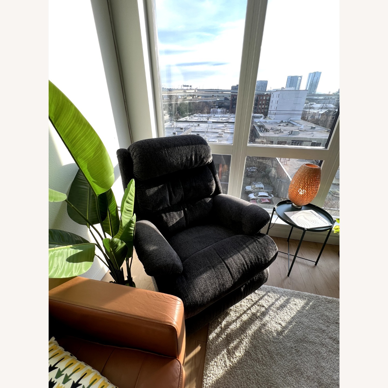 La-Z-Boy Astor HR+ Wall Recliner - image-3