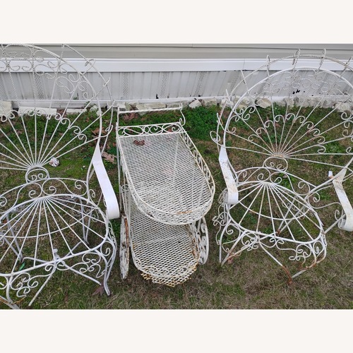 Used Vintage/Antique White Iron Patio Furniture for sale on AptDeco