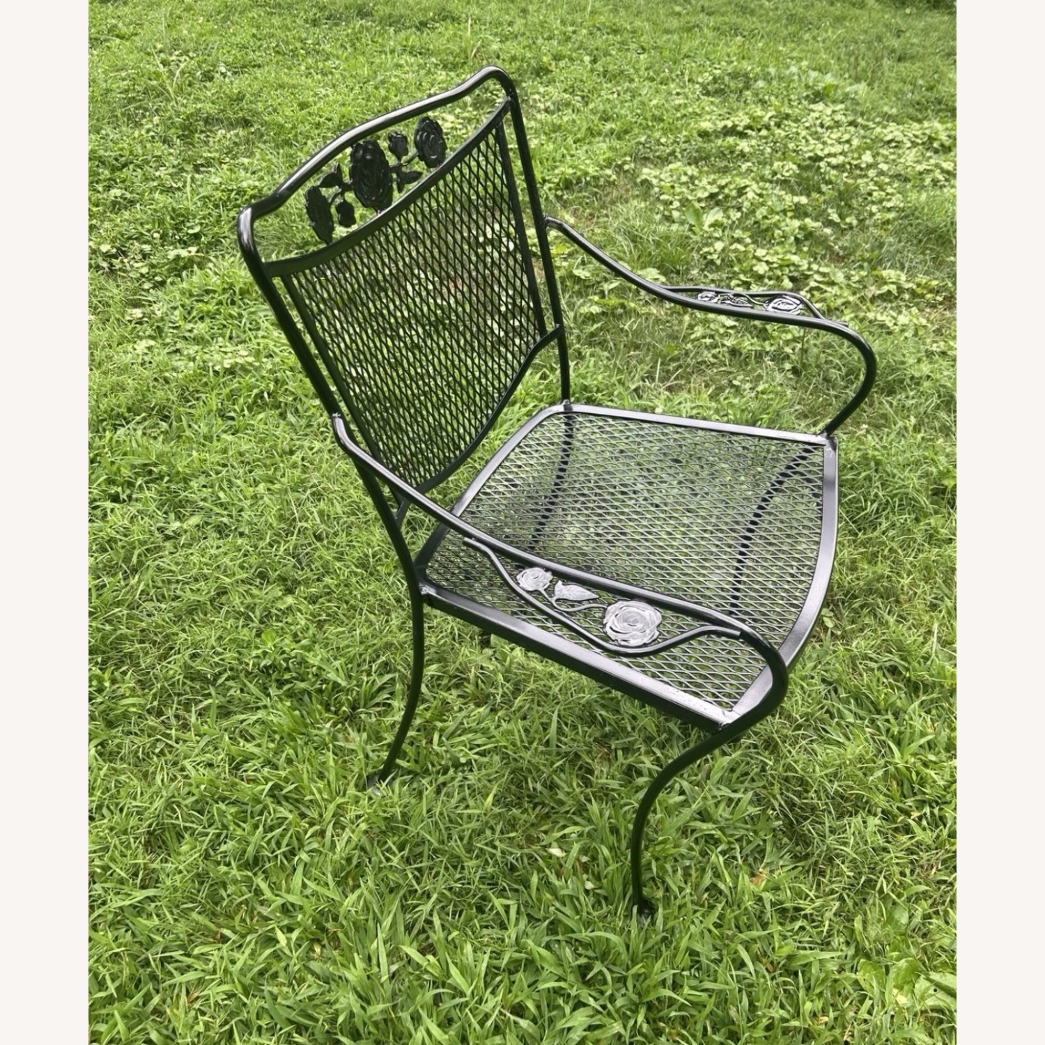 Beautiful Vintage Woodard Table And 4 Chairs  - image-6