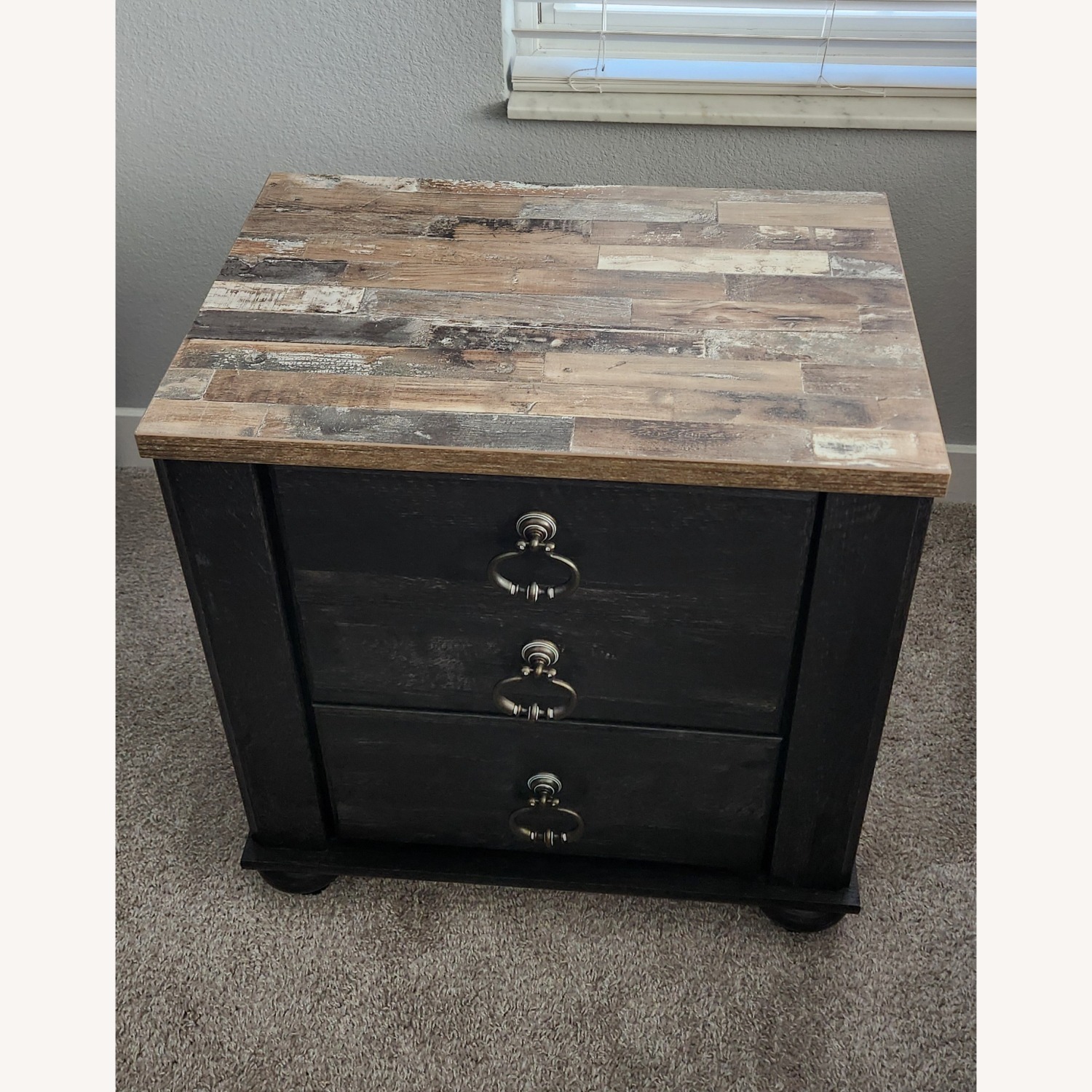 Ashley Signature Nanforth Nightstand  - image-1