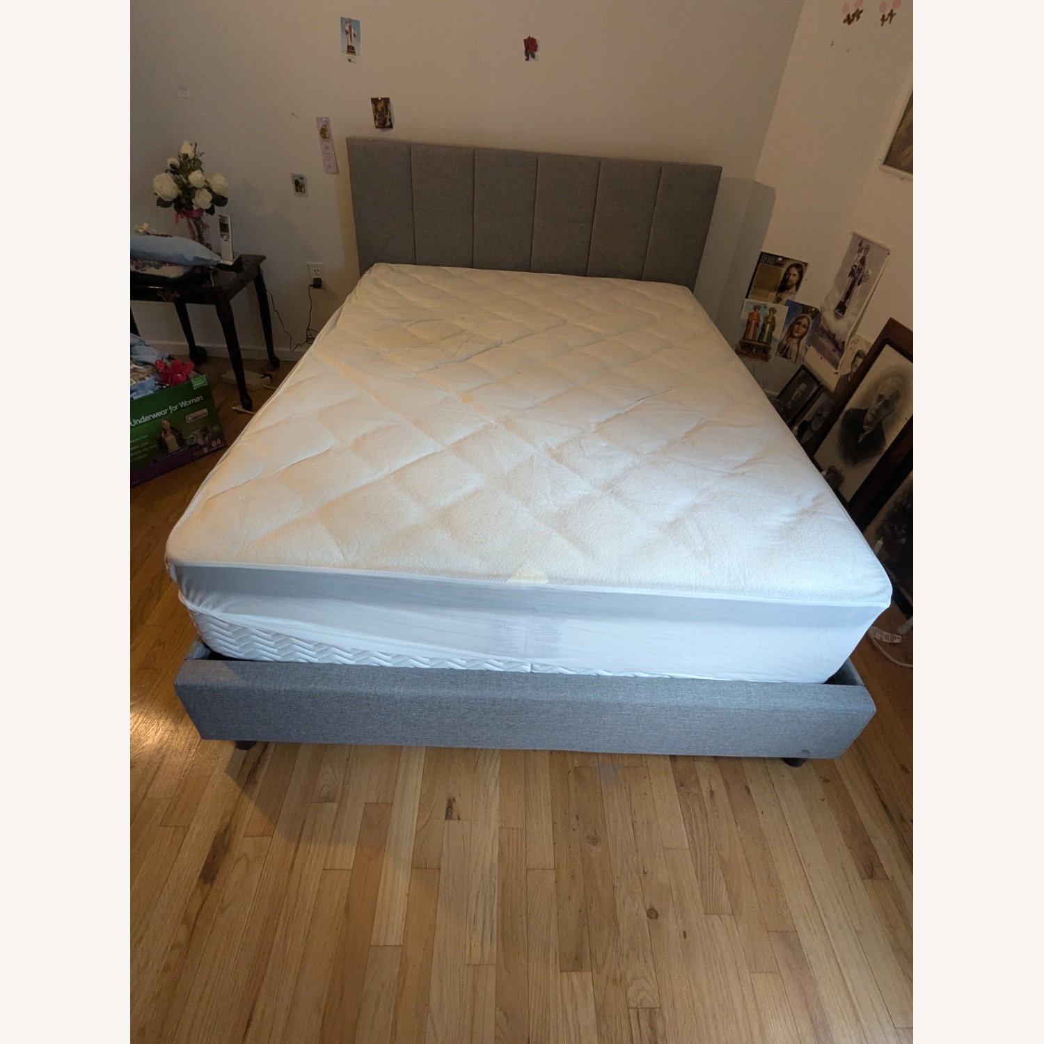 Full Size Fabric Gray Bed Frame - image-4