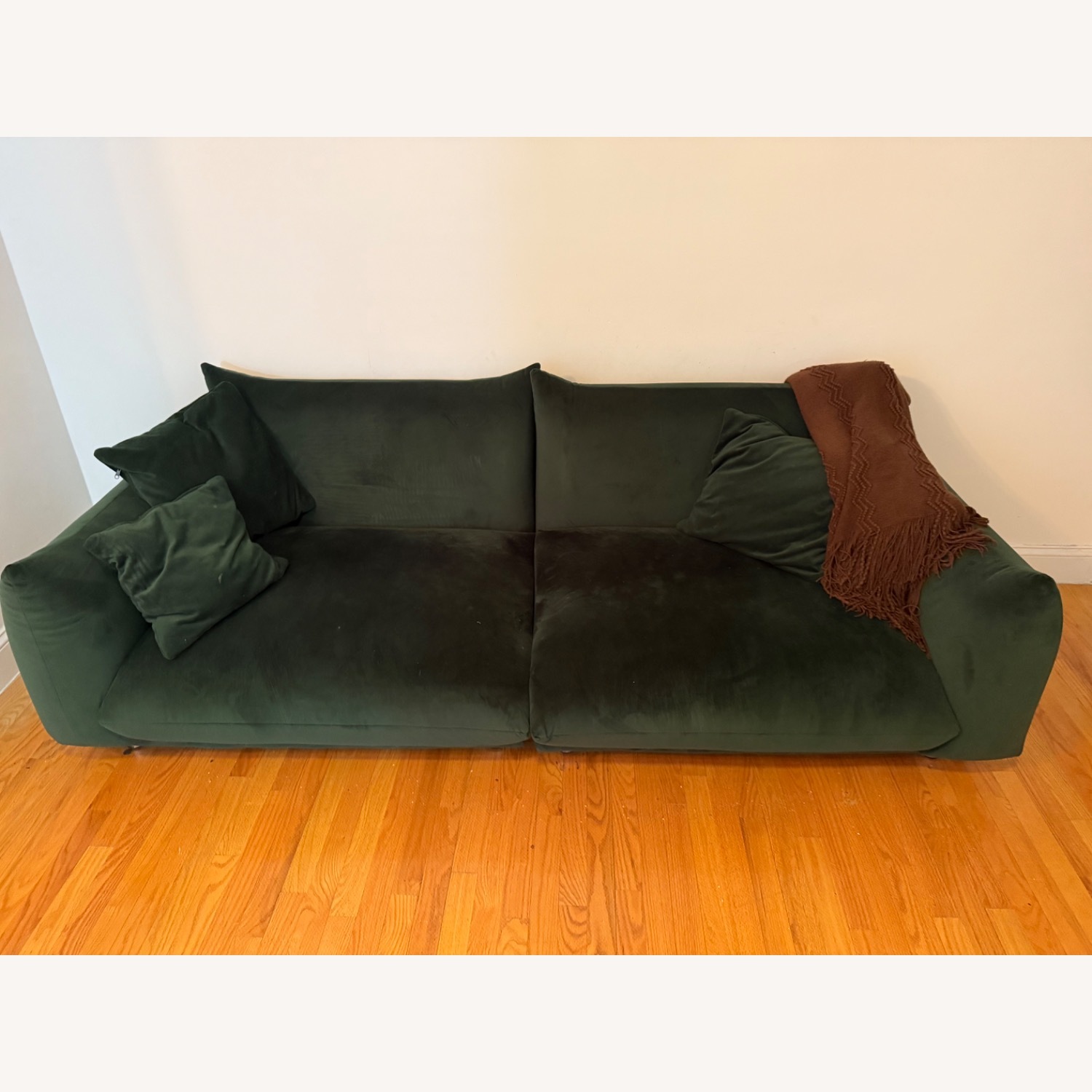 Arnya 88.9" MINIMORE Modern Style Sofa - image-1