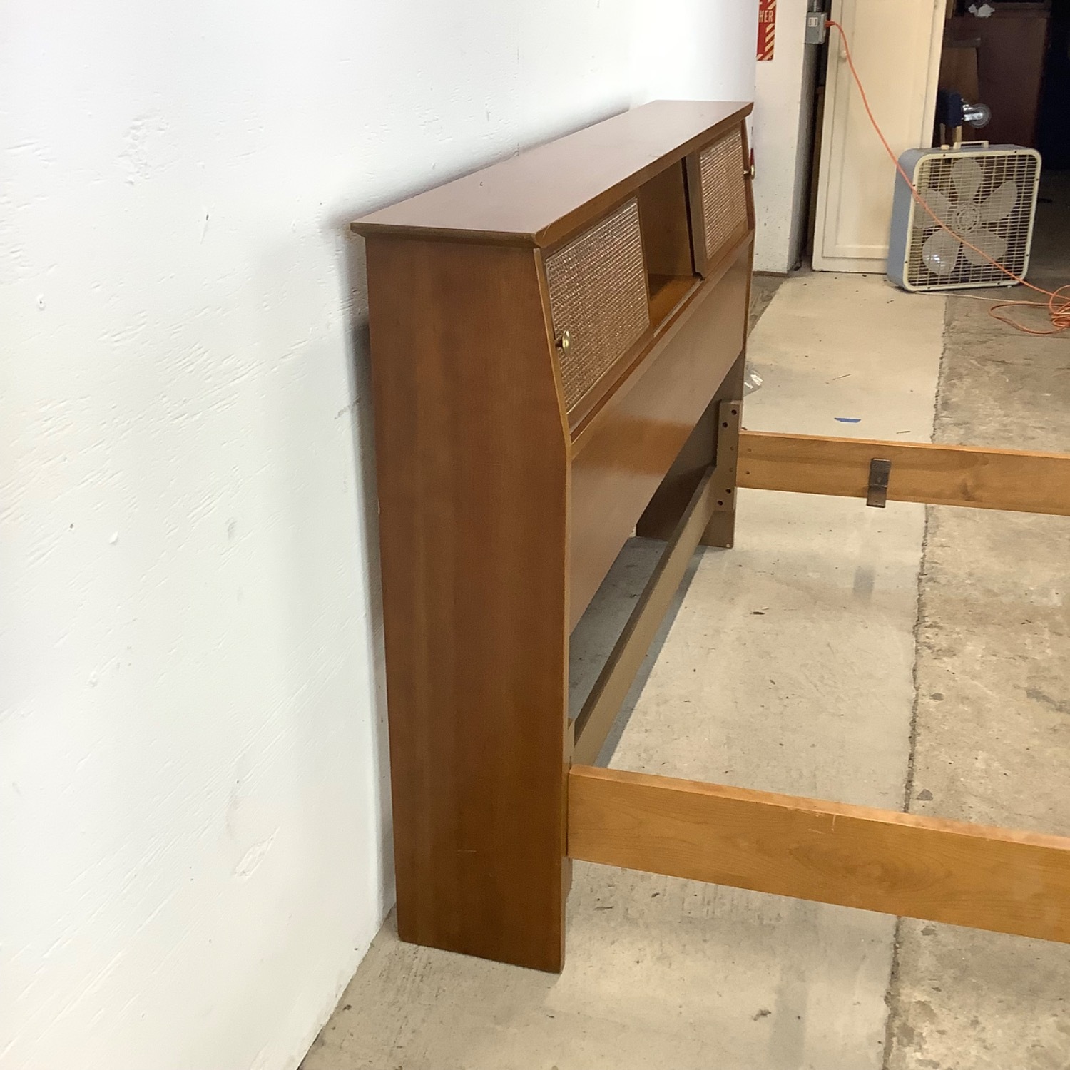 Vintage Mid-Century Modern Bed Frame- Full - image-3