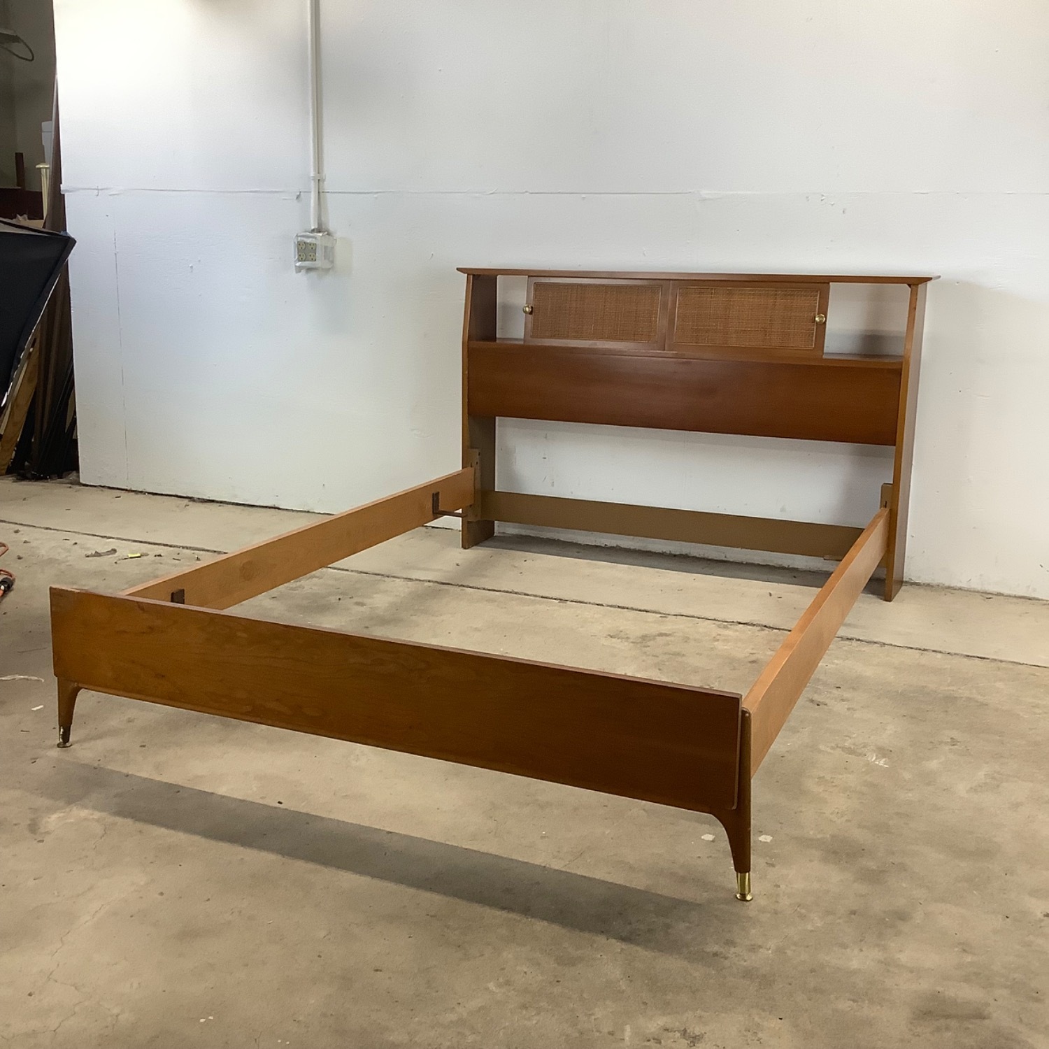 Vintage Mid-Century Modern Bed Frame- Full - image-7