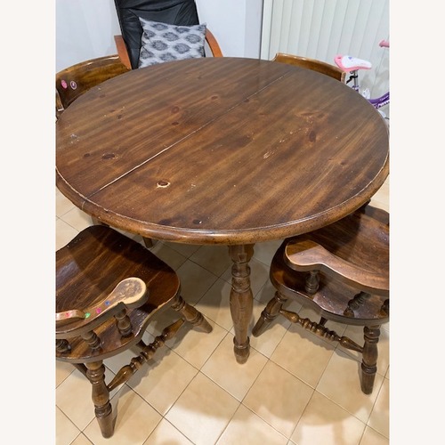 Used Vintage Temple-Stuart Rockingham Dining Set for sale on AptDeco