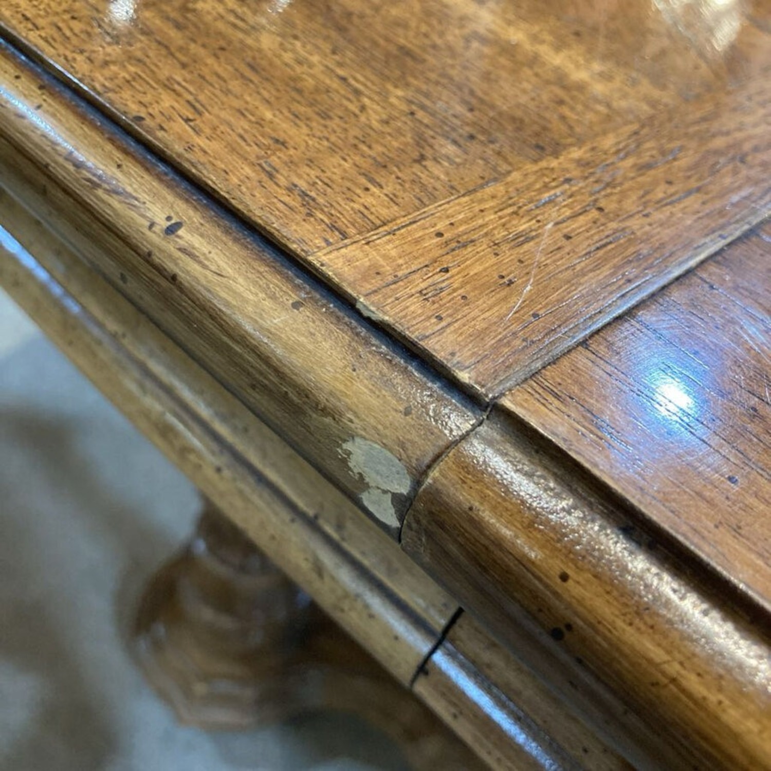 Traditional Solid Wood W Leaf Dining Table - image-11