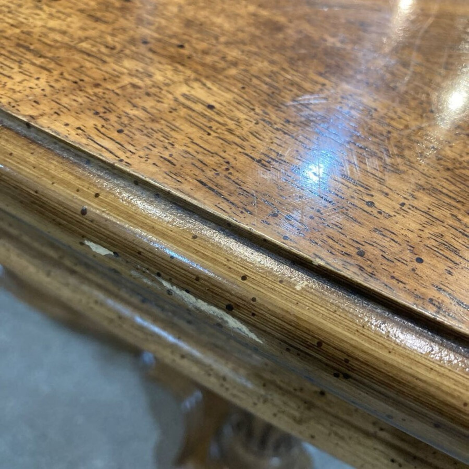 Traditional Solid Wood W Leaf Dining Table - image-10