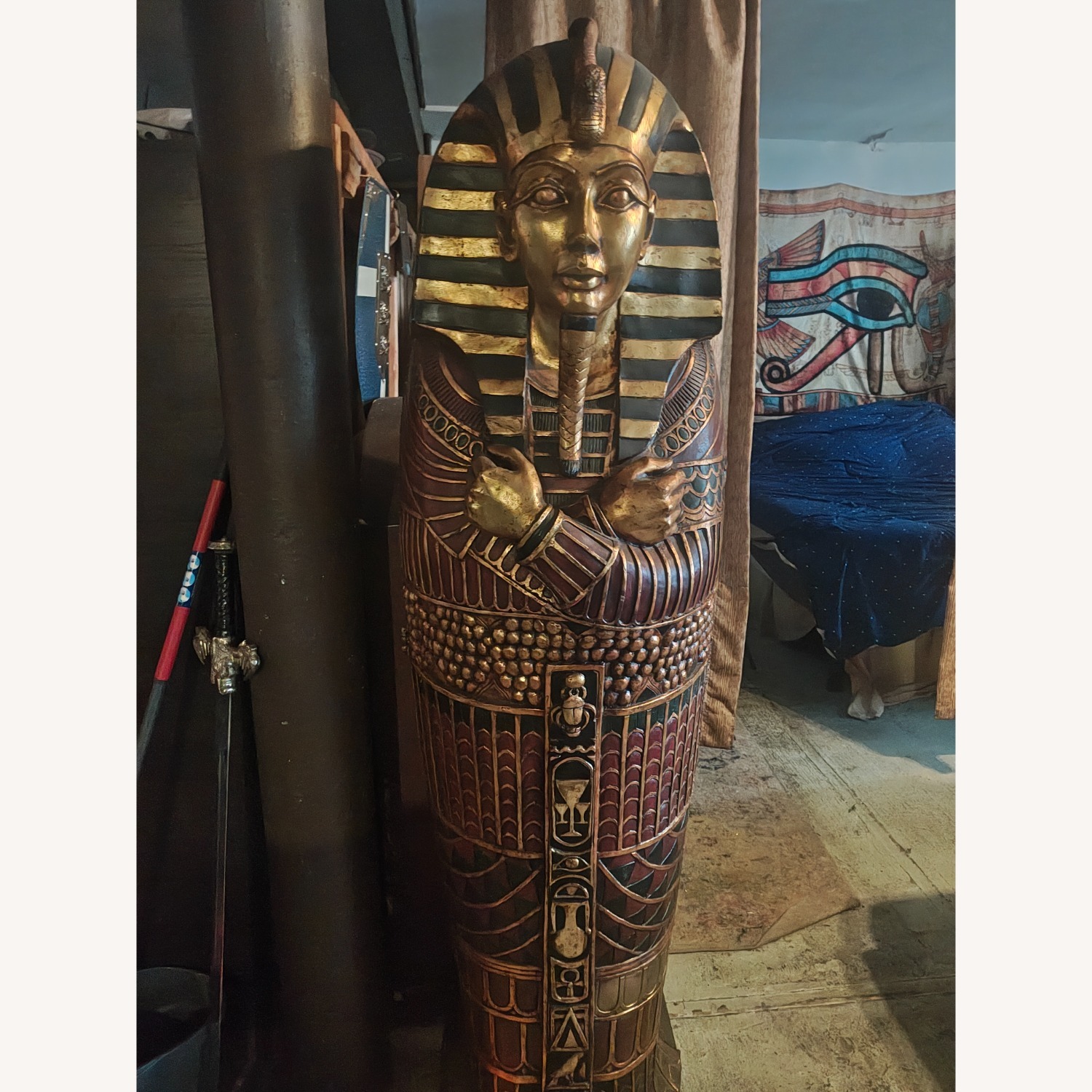 Vintage/Antique Finds Wall Shelf - image-2