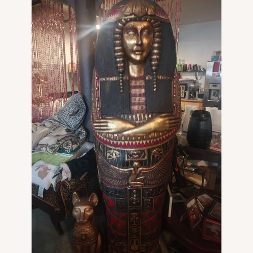 Used Vintage/Antique Finds Wall Shelf for sale on AptDeco