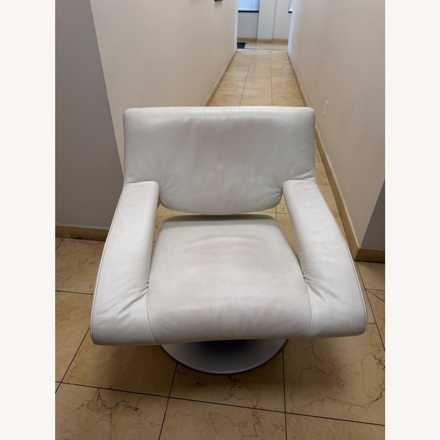 De Sede DS-255 White Leather Armchair - image-1
